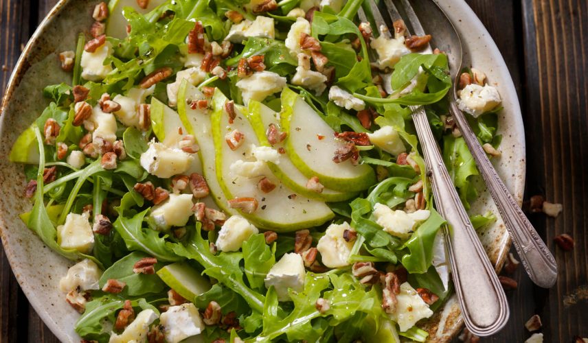Receta El Huertico Ensalada de rúcula con pera, queso brie y nueces